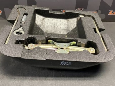 Honda S2000 Convertible 2000 used car part search Toolkit with foam holder