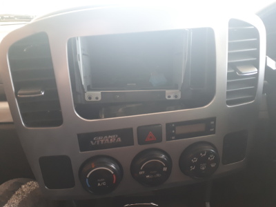 Suzuki Grand Vitara SUV 2004 used car part search Head unit/heater controls FACIA only