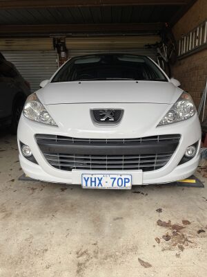 Peugeot 207XT 1.6L Hatch 2011 junk car removal All working except the power steering has failed rendering it beyond economic repair.
Stone guard under front bumper missing.