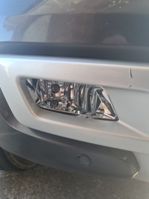 Ford Everest SUV 2017 used car part search Front right fog light housing. Glass has smashed and I assume I can't just replace the glass