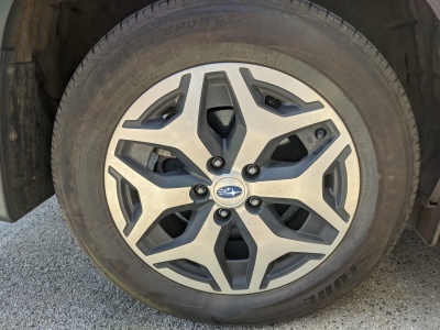 Subaru Forester SUV 2019 used car part search 1x Wheel (tire+rim) or rim only. 225/60 R17 99V